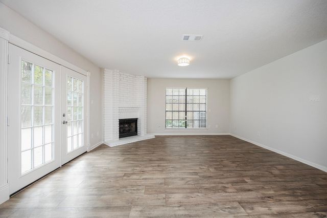 86 W Stony Bridge Circle, The Woodlands, TX 77381