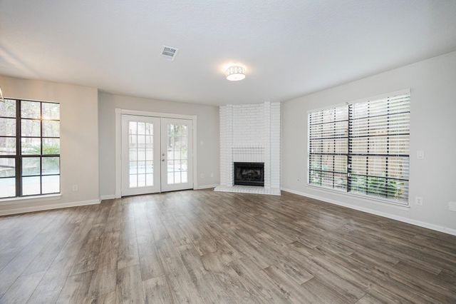 86 W Stony Bridge Circle, The Woodlands, TX 77381