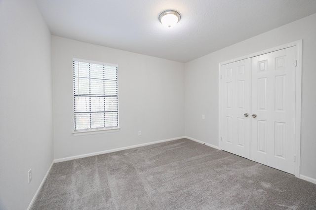 86 W Stony Bridge Circle, The Woodlands, TX 77381