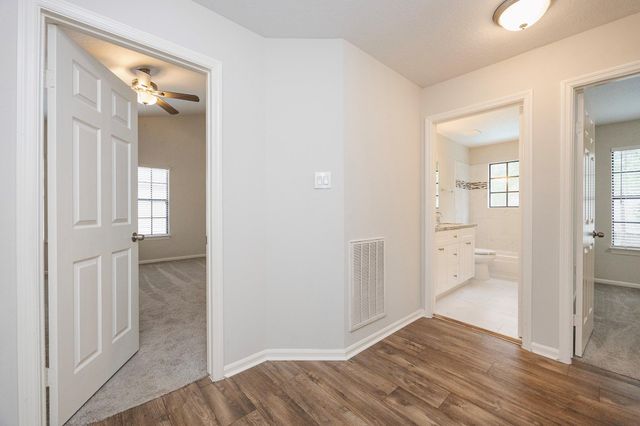 86 W Stony Bridge Circle, The Woodlands, TX 77381