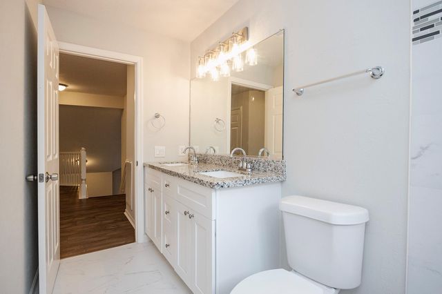 86 W Stony Bridge Circle, The Woodlands, TX 77381