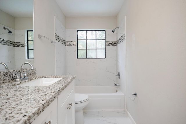 86 W Stony Bridge Circle, The Woodlands, TX 77381