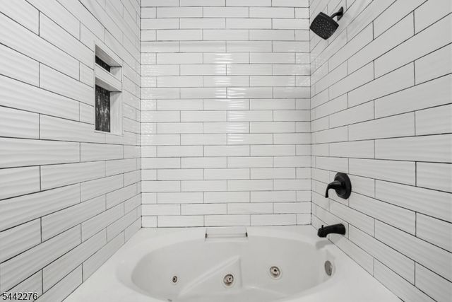 242 The Promenade 242, Edgewater Boro, NJ 07020