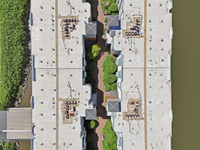 242 The Promenade 242, Edgewater Boro, NJ 07020