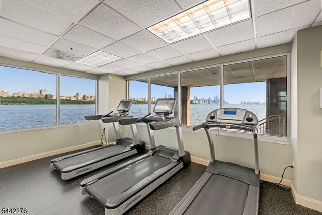 242 The Promenade 242, Edgewater Boro, NJ 07020