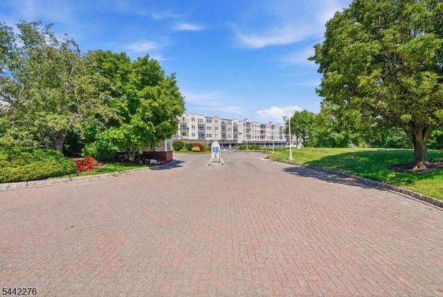 242 The Promenade 242, Edgewater Boro, NJ 07020