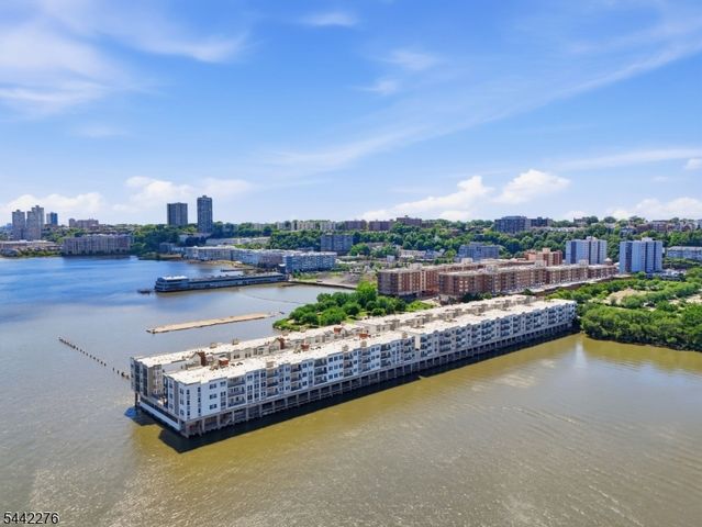 242 The Promenade 242, Edgewater Boro, NJ 07020