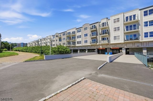 242 The Promenade 242, Edgewater Boro, NJ 07020
