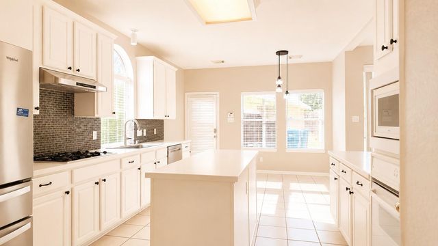 2438 Weatherford Drive, Pearland, TX 77584
