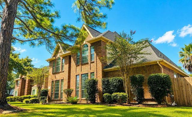 2438 Weatherford Drive, Pearland, TX 77584