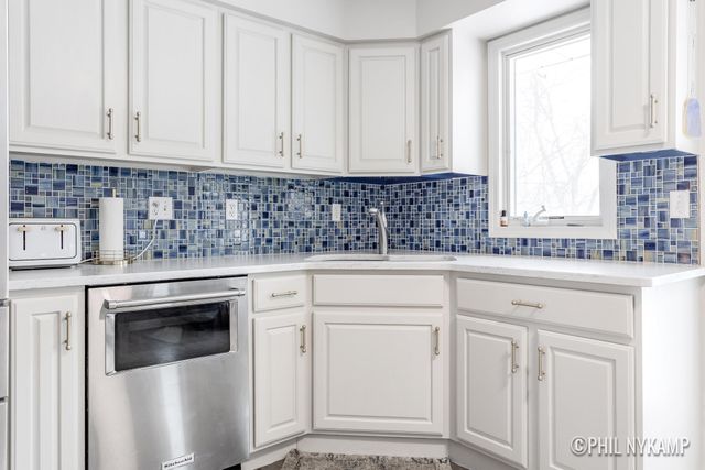 1640 Karen Court, St. Joseph, MI 49085