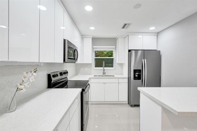 1423 Garfield Street, Hollywood, FL 33020