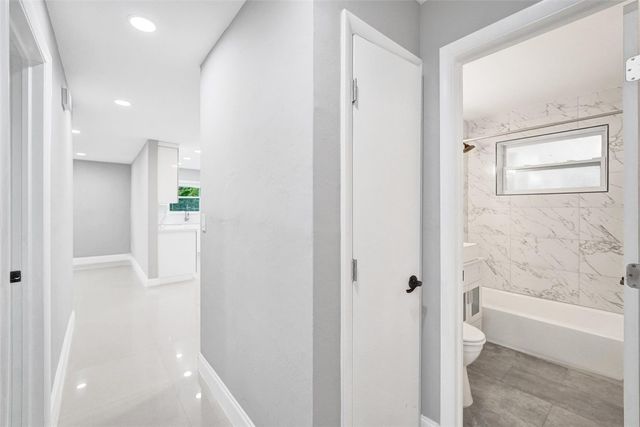 1423 Garfield Street, Hollywood, FL 33020