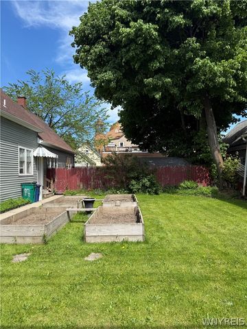 77 Weiss Street, Buffalo, NY 14206