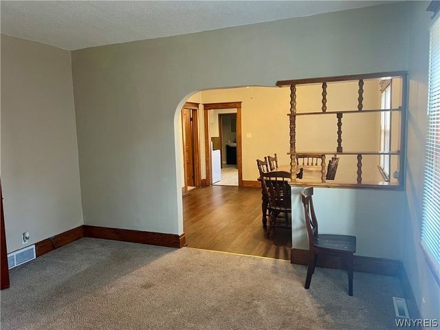 77 Weiss Street, Buffalo, NY 14206