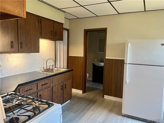 77 Weiss Street, Buffalo, NY 14206