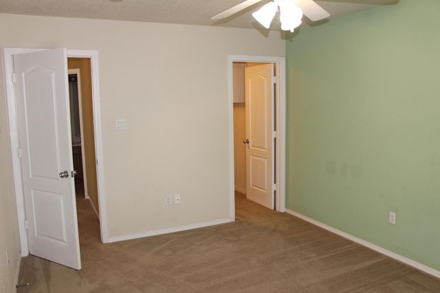 1829 Cortina Loop SE, Rio Rancho, NM 87124