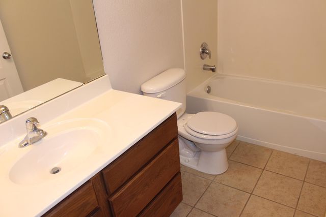 1829 Cortina Loop SE, Rio Rancho, NM 87124