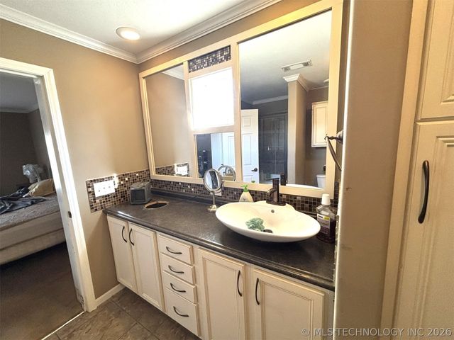 113558 S 4285 Road, Porum, OK 74455