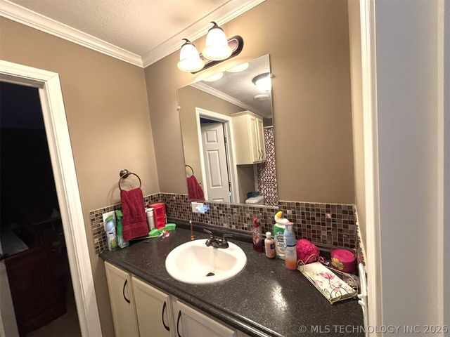 113558 S 4285 Road, Porum, OK 74455