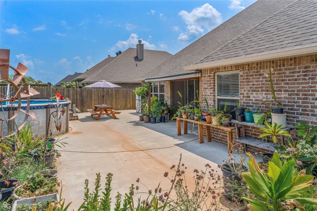 819 Abita Chase, Bossier City, LA 71111