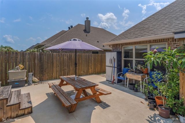 819 Abita Chase, Bossier City, LA 71111