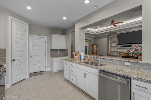 819 Abita Chase, Bossier City, LA 71111