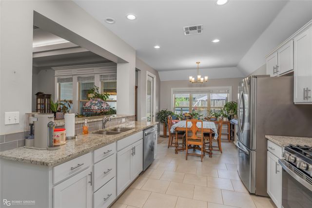 819 Abita Chase, Bossier City, LA 71111