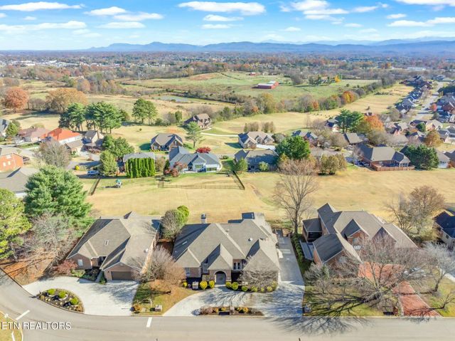 3916 Legends Way, Maryville, TN 37801
