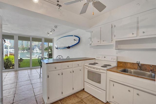 2760 YACHT CLUB Boulevard 10C, Fort Lauderdale, FL 33304