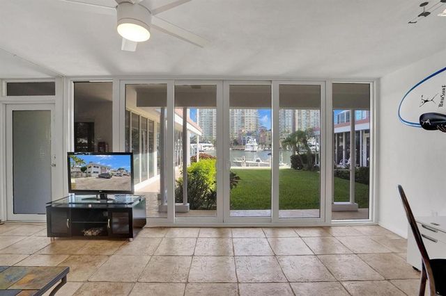 2760 YACHT CLUB Boulevard 10C, Fort Lauderdale, FL 33304