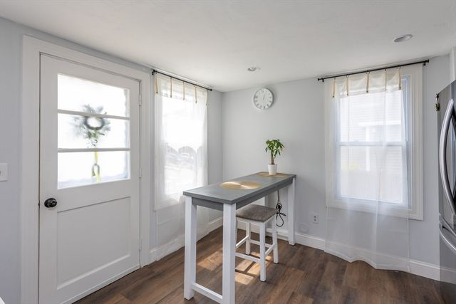 9 Lawrence St 1, Woburn, MA 01801