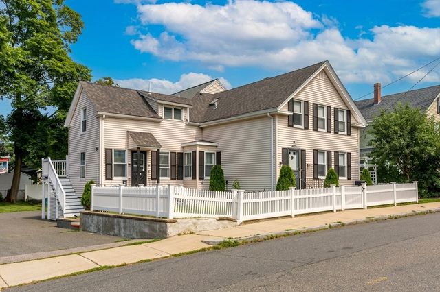9 Lawrence St 1, Woburn, MA 01801