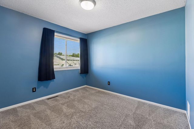 1348 Willow Trail, Farmington, MN 55024
