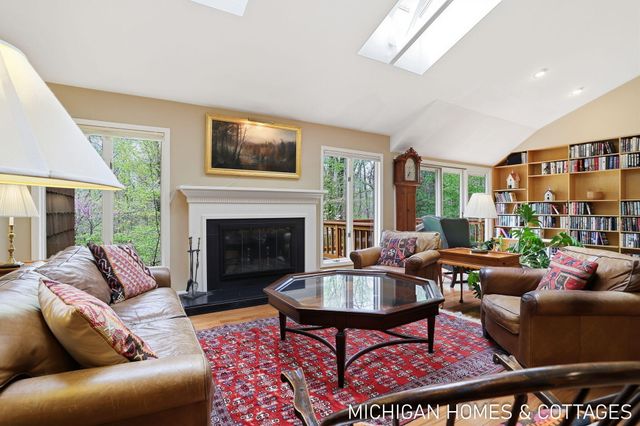 309 Glen Garry Court, Holland City, MI 49423