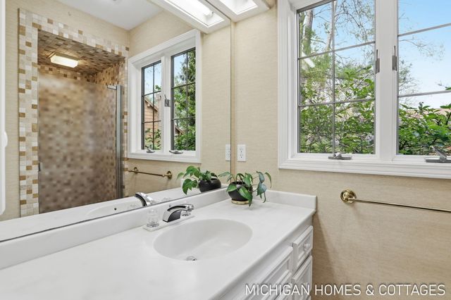 309 Glen Garry Court, Holland City, MI 49423