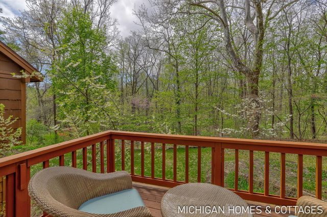 309 Glen Garry Court, Holland City, MI 49423
