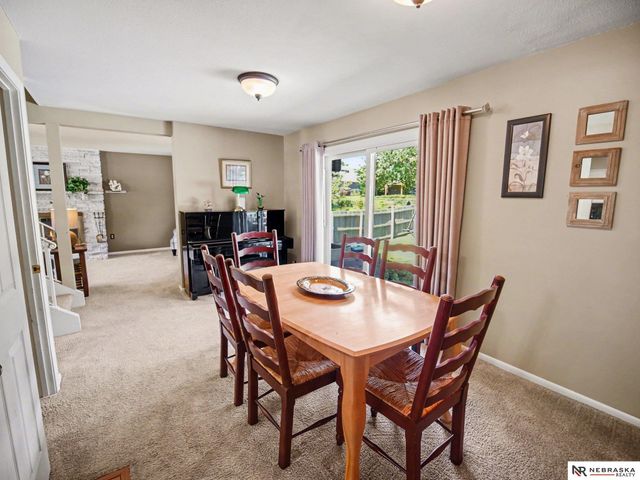13968 Woolworth Circle, Omaha, NE 68144