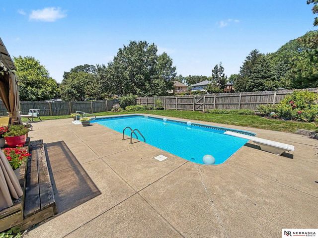13968 Woolworth Circle, Omaha, NE 68144