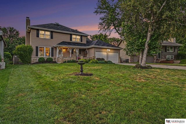 13968 Woolworth Circle, Omaha, NE 68144