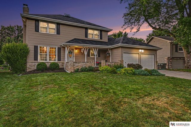 13968 Woolworth Circle, Omaha, NE 68144