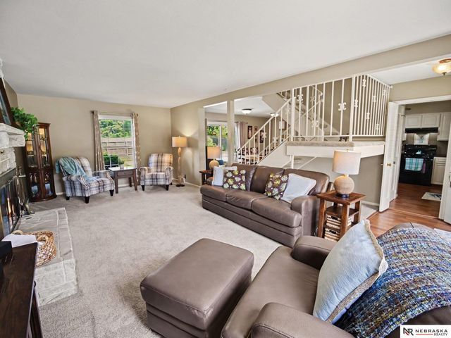 13968 Woolworth Circle, Omaha, NE 68144