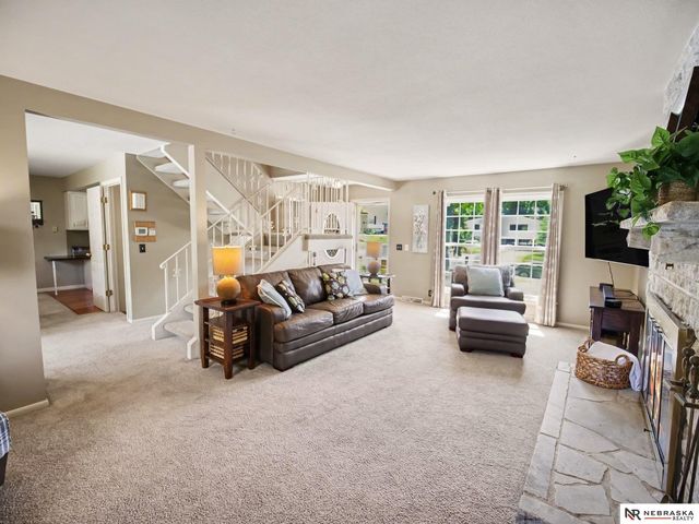 13968 Woolworth Circle, Omaha, NE 68144