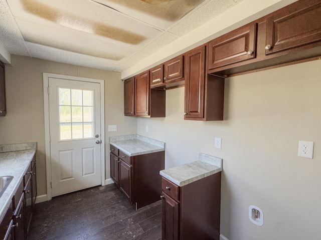 4161 Dobbins Pike, Portland, TN 37148