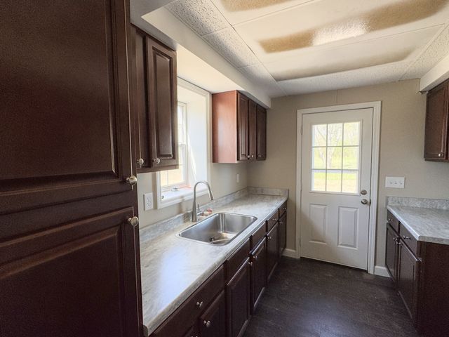 4161 Dobbins Pike, Portland, TN 37148