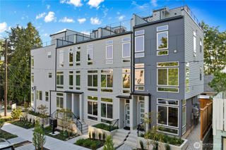 722 N 36th Street, Seattle, WA 98103