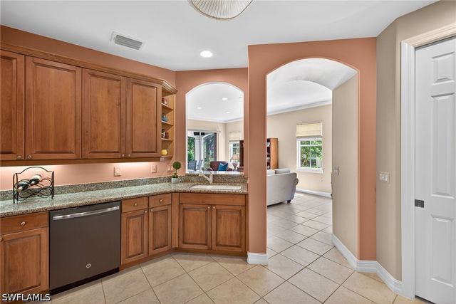 2638 BOLERO DR 401, Naples, FL 34109