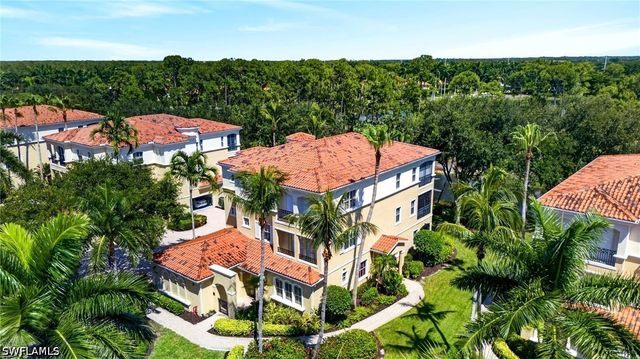 2638 BOLERO DR 401, Naples, FL 34109