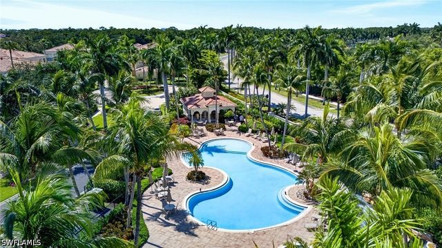 2638 BOLERO DR 401, Naples, FL 34109