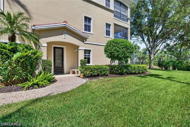 2638 BOLERO DR 401, Naples, FL 34109